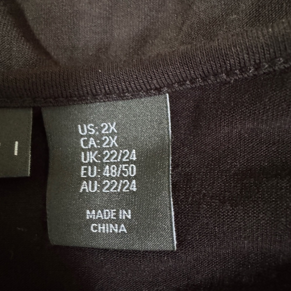 Tahari Black Long Sleeve Top - Picture 11 of 11